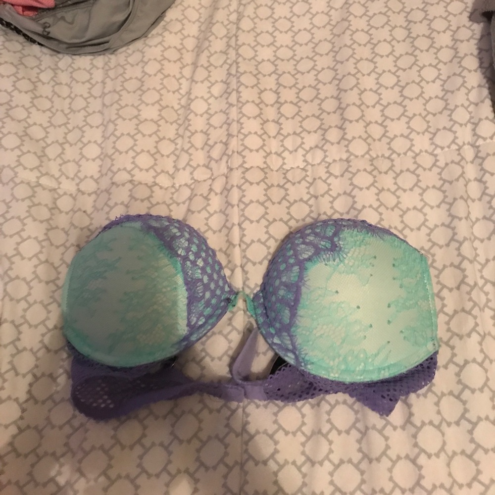 Victoria secret bombshell